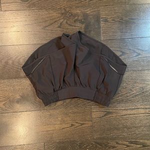 Lululemon hottie hot shorts SIZE 8